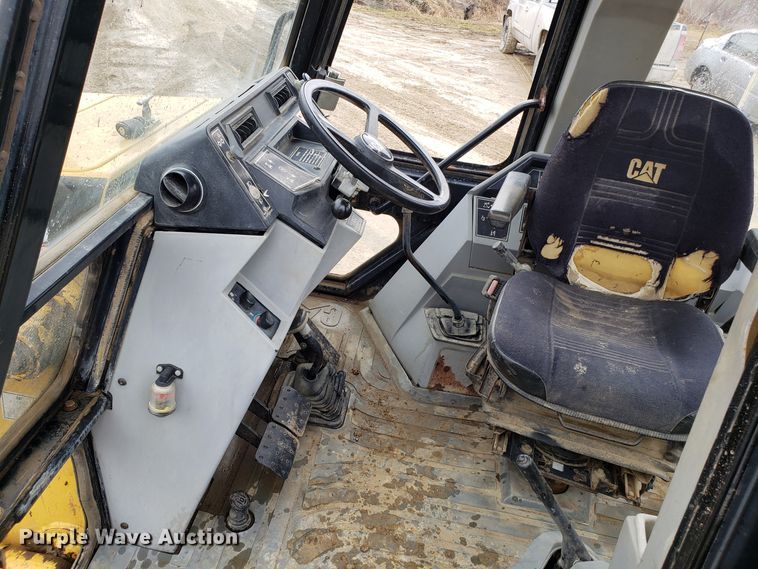 image for item L1417 1996 Caterpillar 416B backhoe
