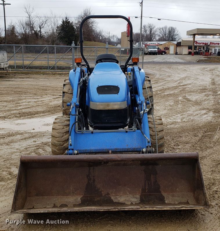 image for item L1418 New Holland TC35D tractor