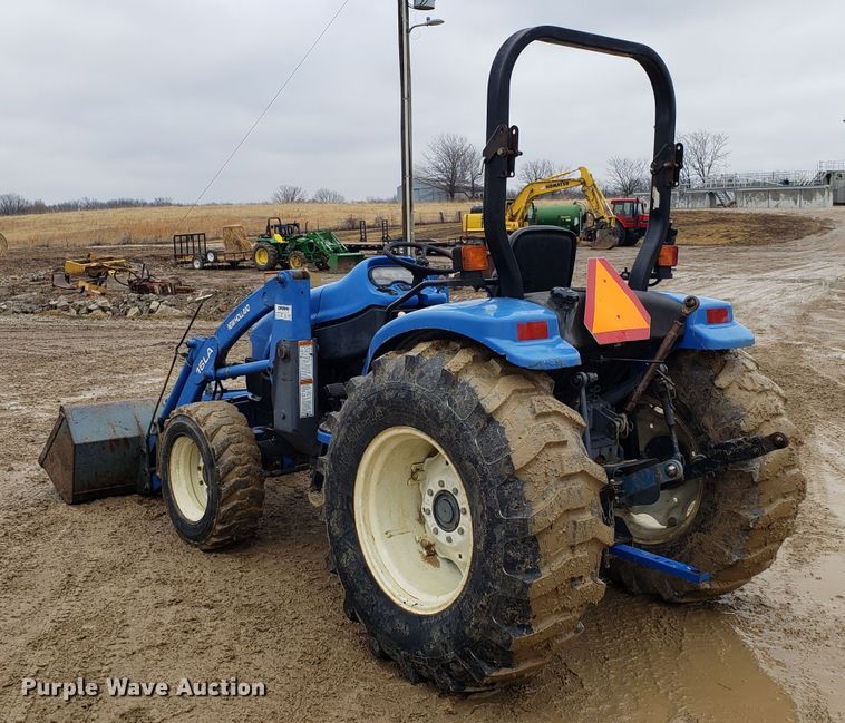 image for item L1418 New Holland TC35D tractor