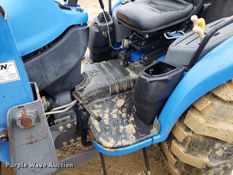 image for item L1418 New Holland TC35D tractor