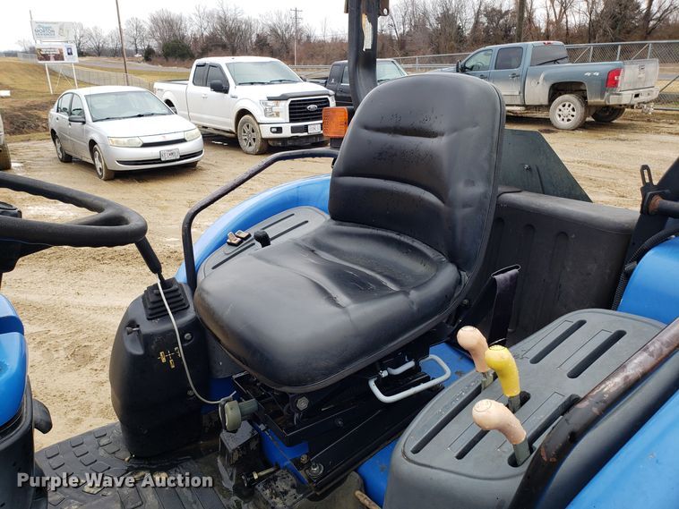 image for item L1418 New Holland TC35D tractor