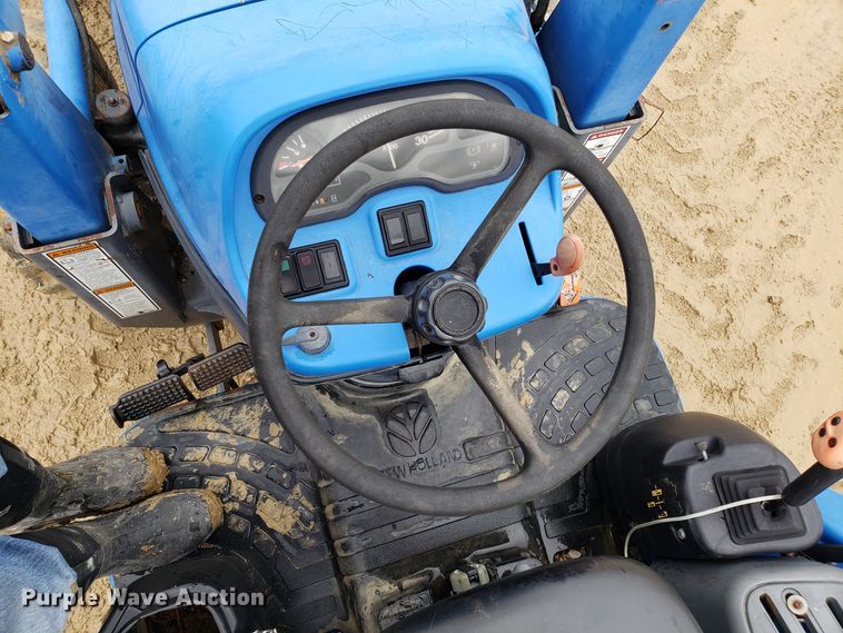 image for item L1418 New Holland TC35D tractor
