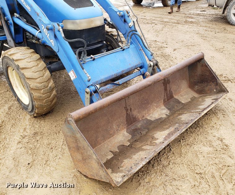 image for item L1418 New Holland TC35D tractor