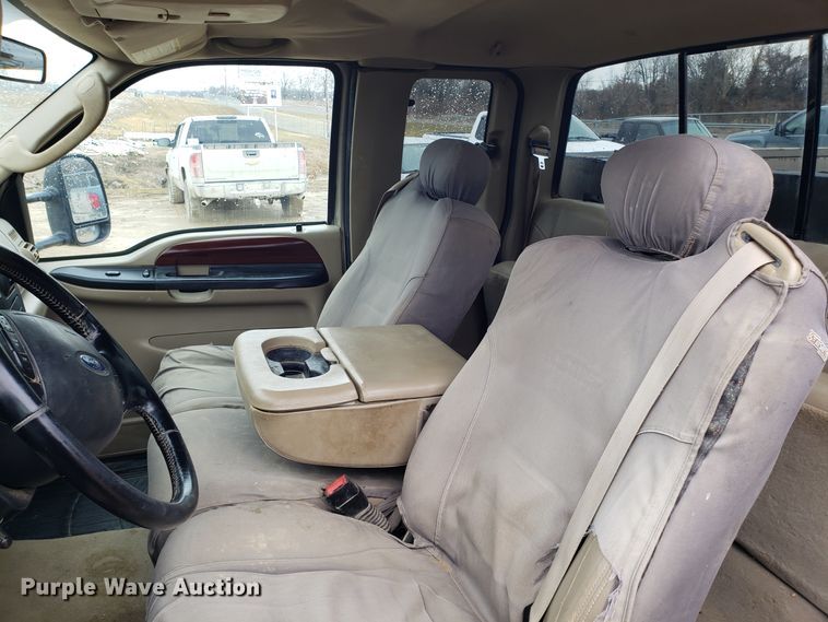 image for item L1419 2005 Ford F350 Super Duty SuperCab utility bed pickup truck