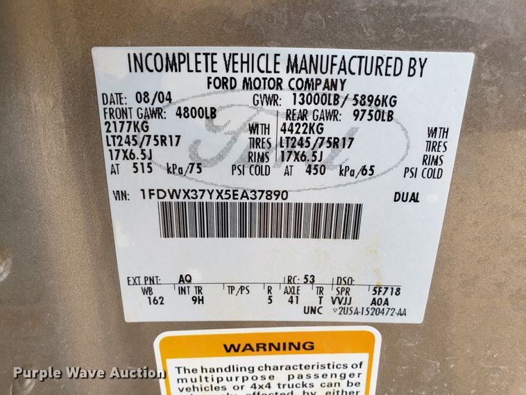 image for item L1419 2005 Ford F350 Super Duty SuperCab utility bed pickup truck