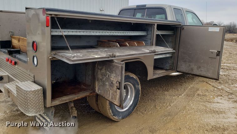 image for item L1419 2005 Ford F350 Super Duty SuperCab utility bed pickup truck