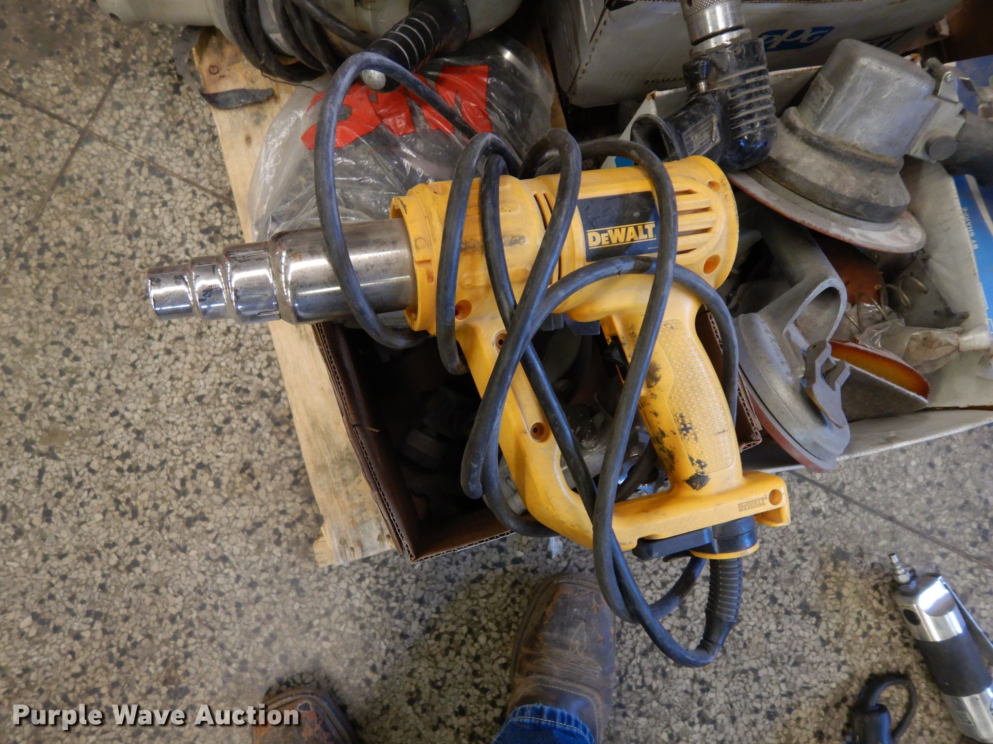 Tools in Lincoln, NE Item ER9936 sold Purple Wave