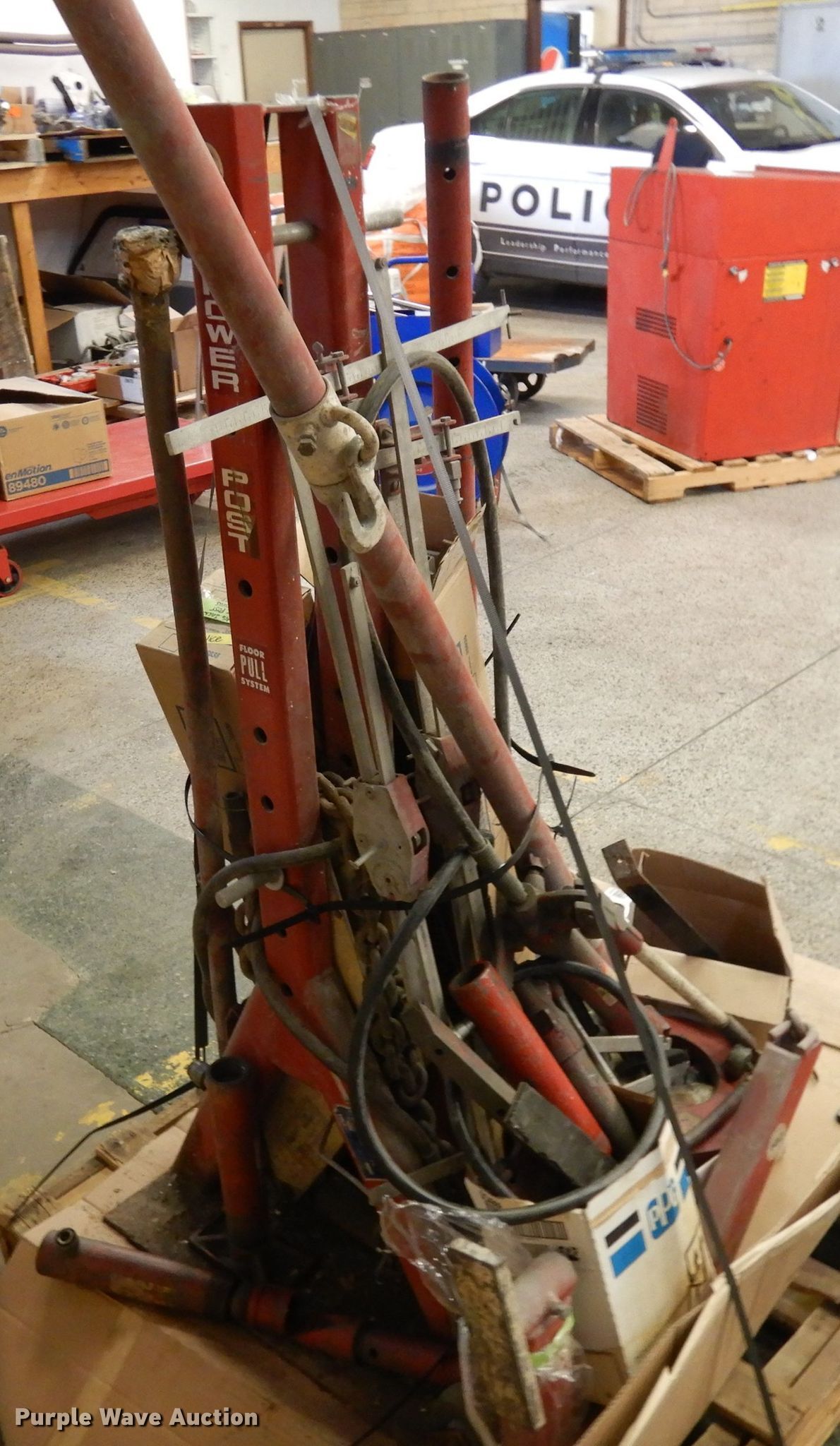Power Post PK100 automotive frame puller in Lincoln, NE Item ER9937