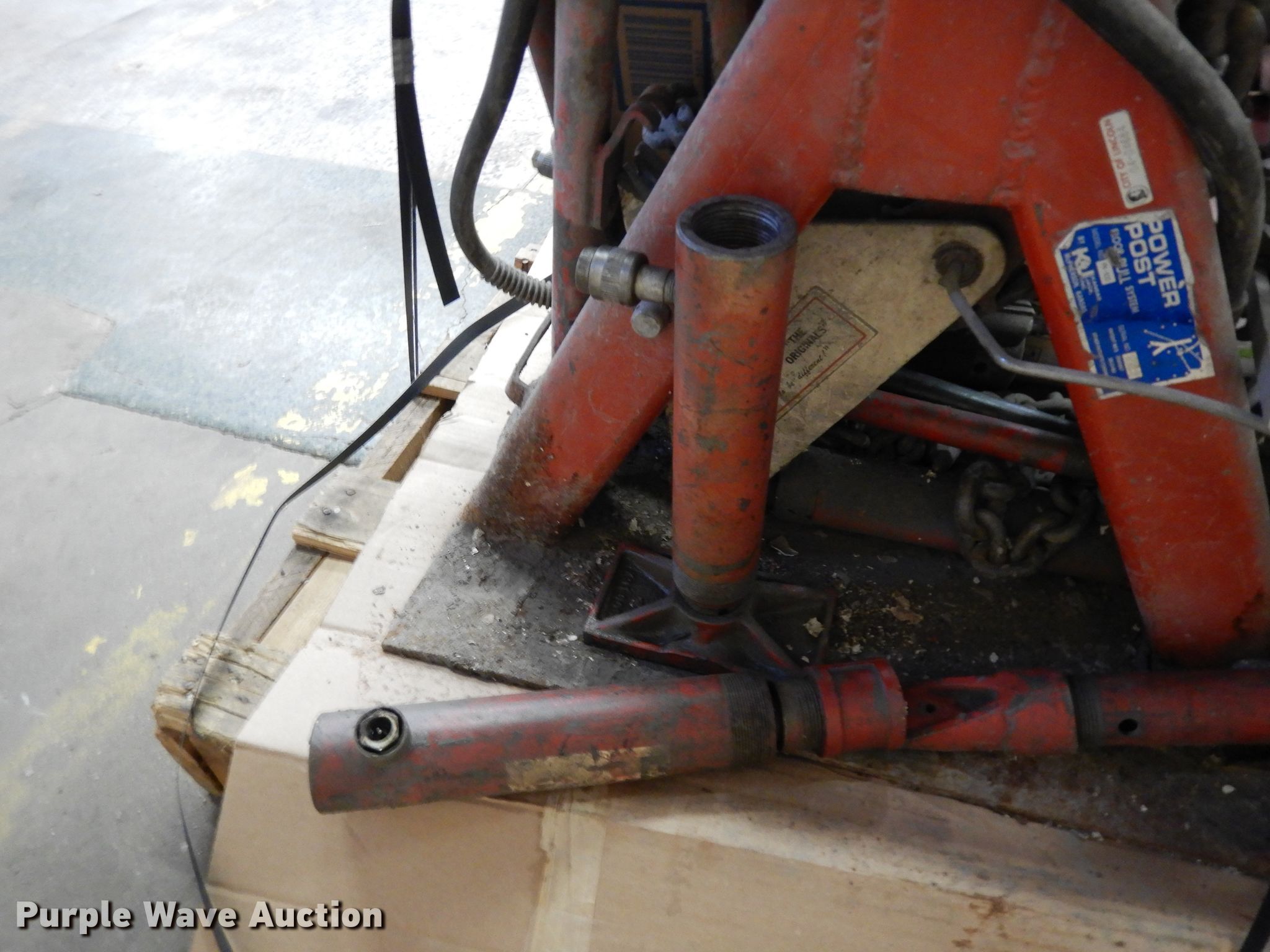 Power Post PK100 automotive frame puller in Lincoln, NE Item ER9937