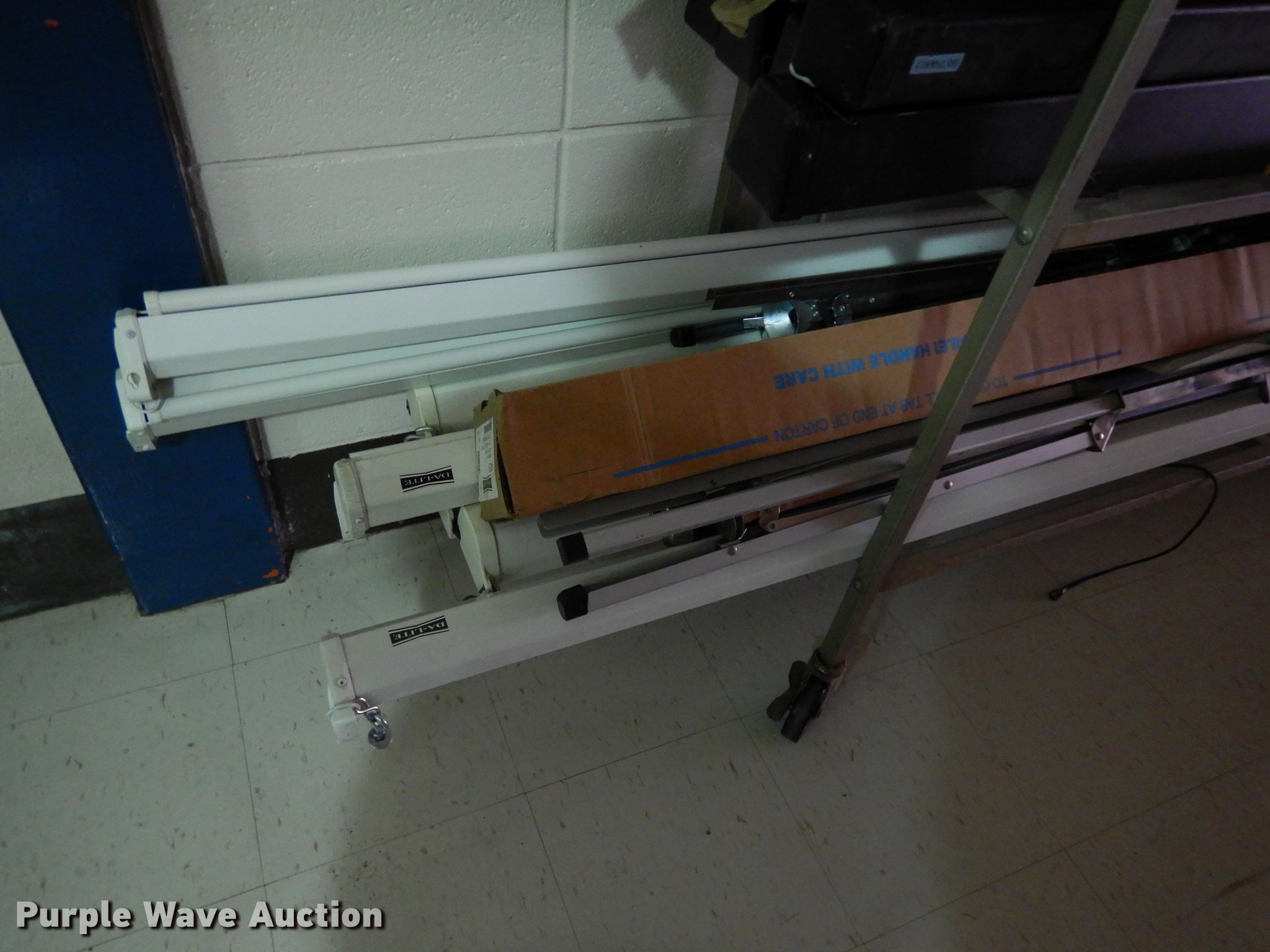 Office supplies in Overland Park, KS Item FD9754 sold Purple Wave