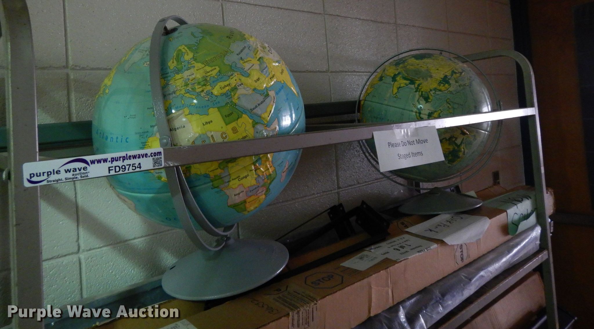 Office supplies in Overland Park, KS Item FD9754 sold Purple Wave