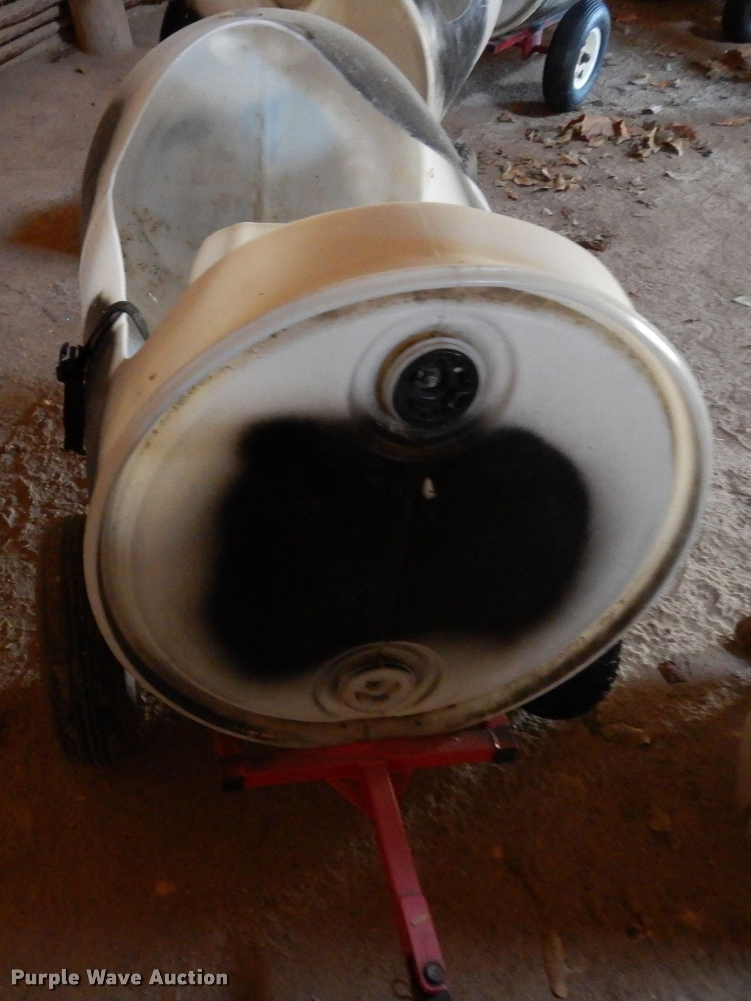 (9) barrel train cars in Overland Park, KS Item FD9813 sold Purple Wave