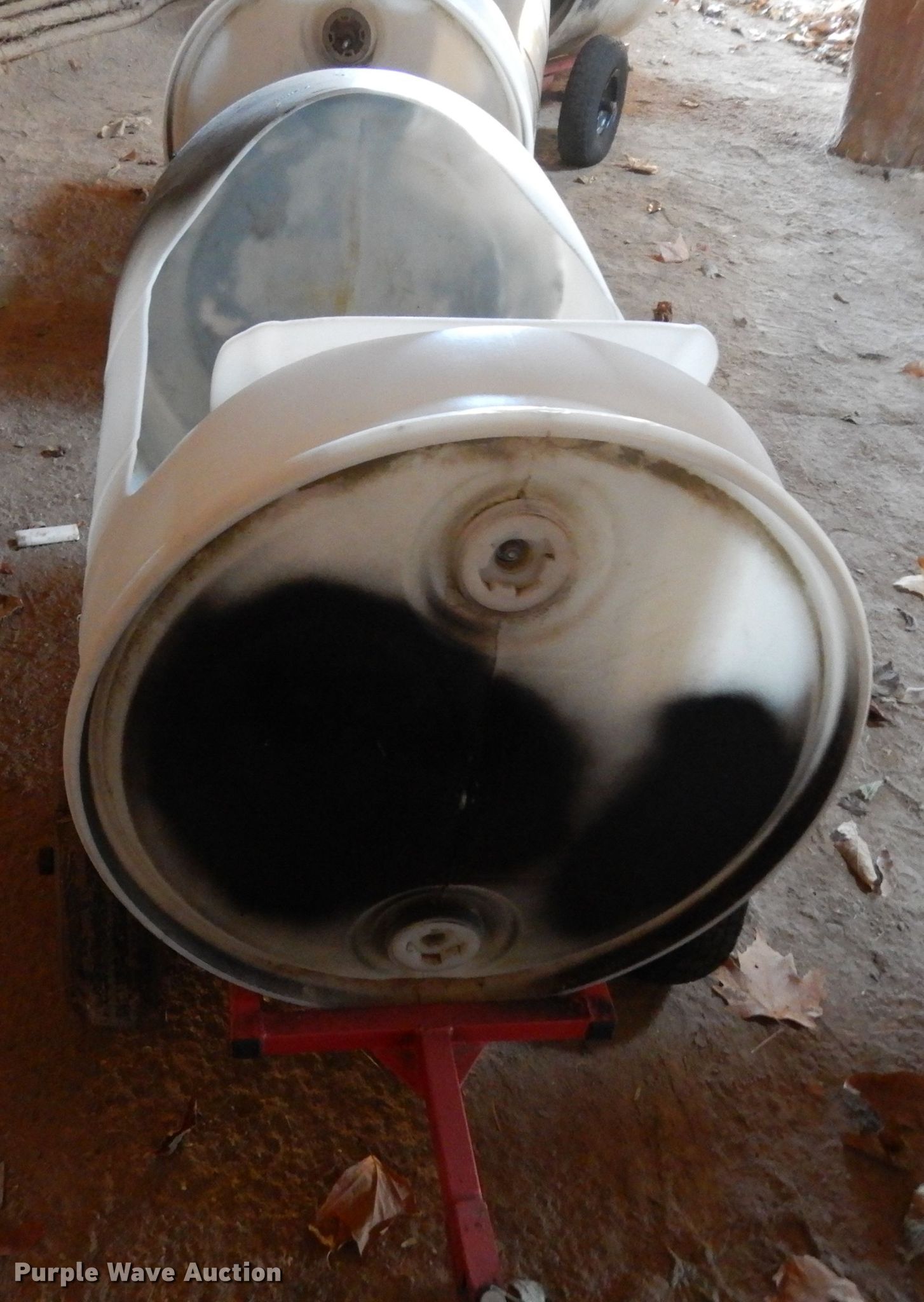 (9) barrel train cars in Overland Park, KS Item FD9813 sold Purple Wave