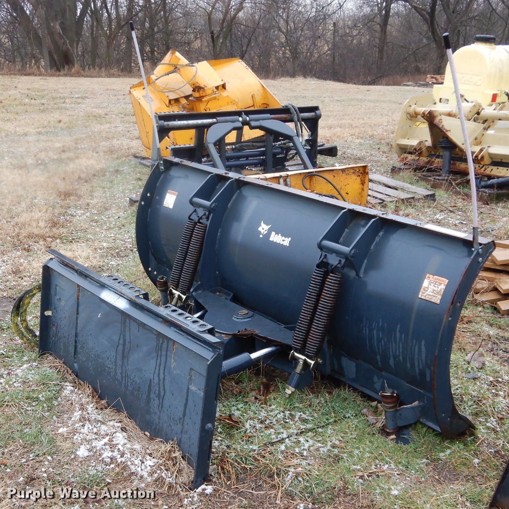 Bobcat skid steer snow plow in El Dorado, KS Item GE9217 sold