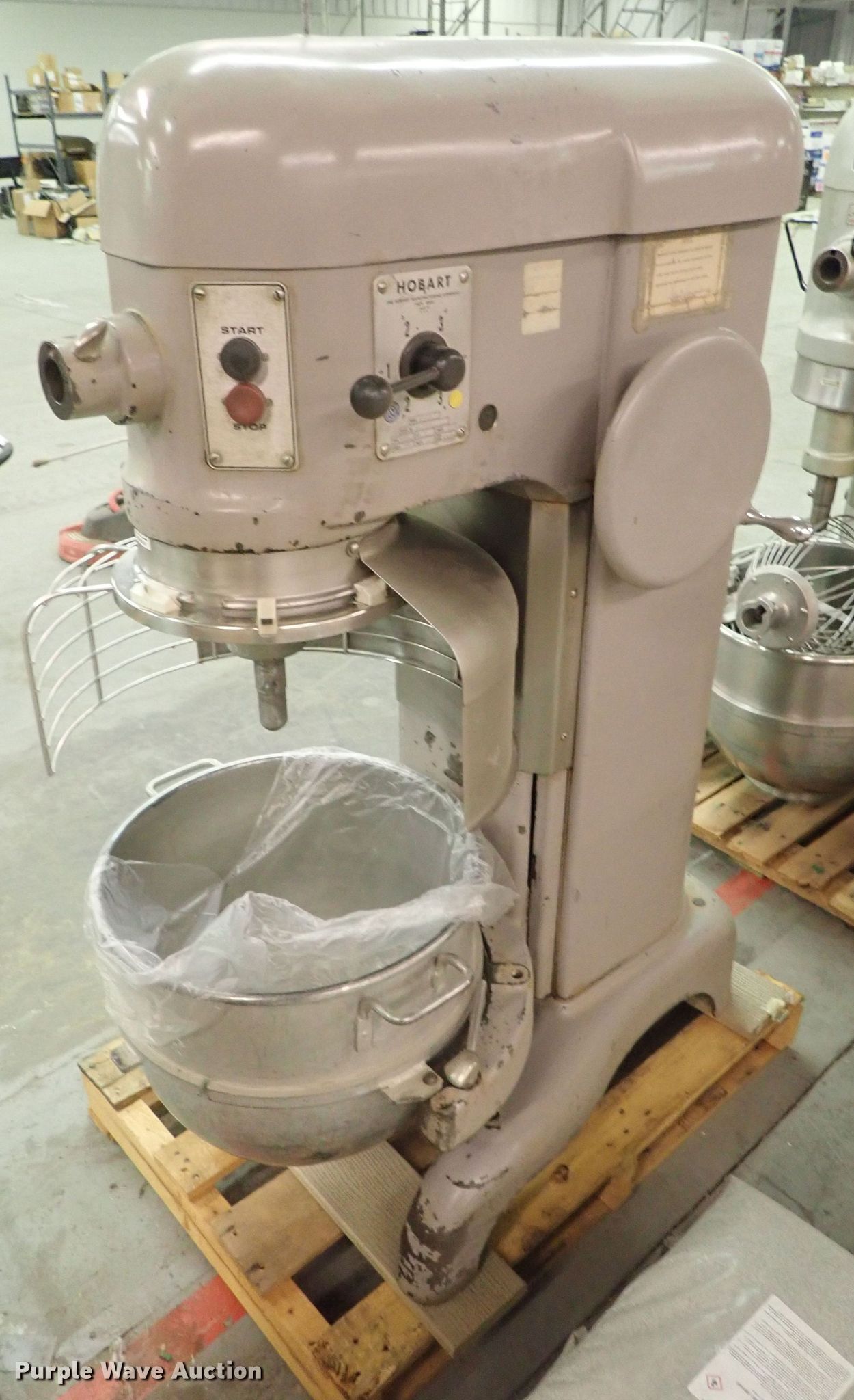 Hobart H600 mixer in Buhler, KS Item GN9652 sold Purple Wave