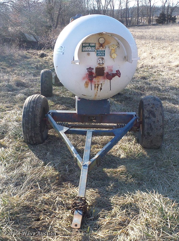 image for item DD1762 Anhydrous ammonia tank