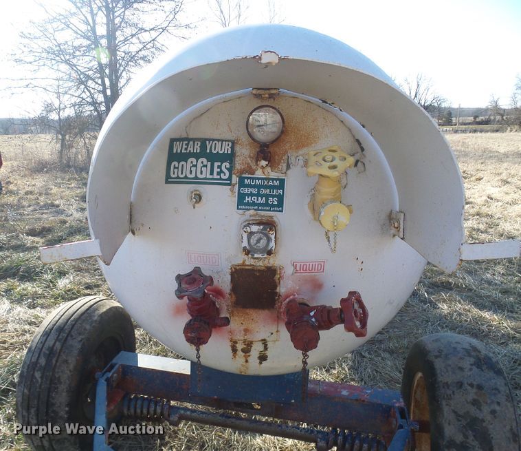 image for item DD1762 Anhydrous ammonia tank