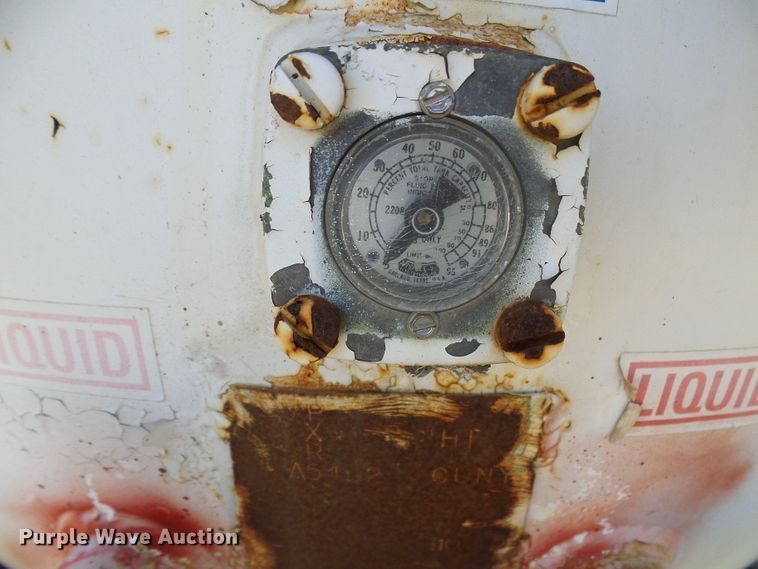 image for item DD1762 Anhydrous ammonia tank