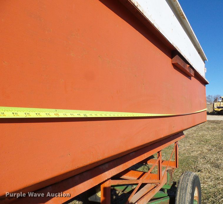 image for item DD1763 Gravity wagon