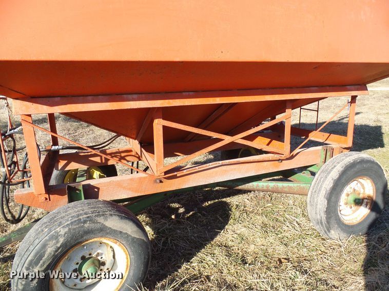 image for item DD1763 Gravity wagon