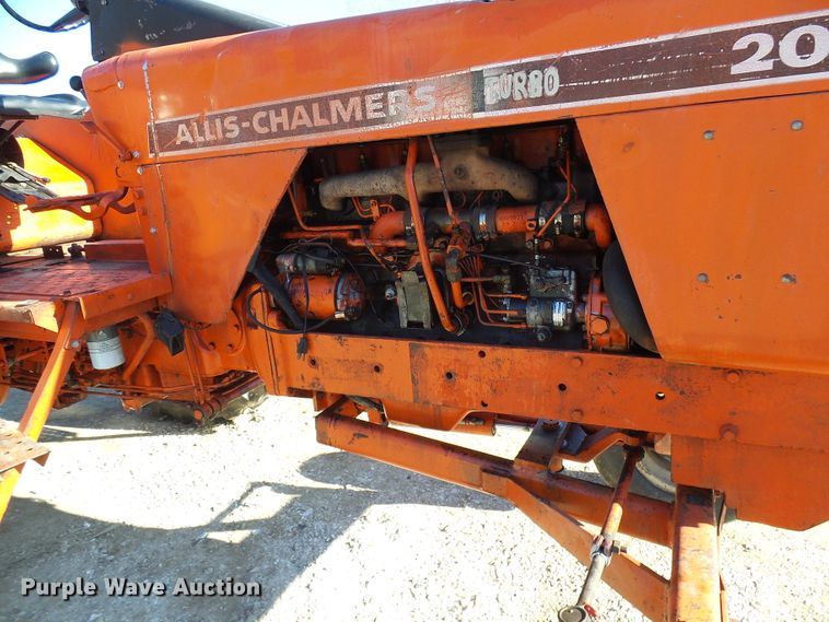 image for item DD1764 Allis Chalmers 200 tractor