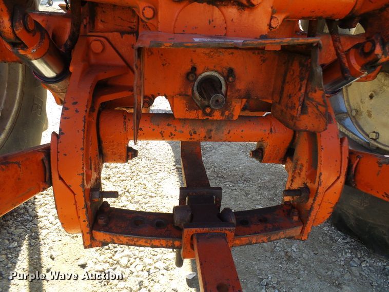 image for item DD1764 Allis Chalmers 200 tractor