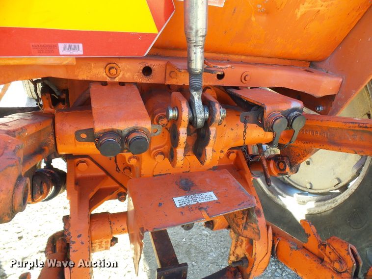 image for item DD1764 Allis Chalmers 200 tractor