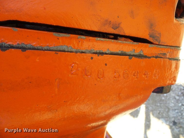 image for item DD1764 Allis Chalmers 200 tractor