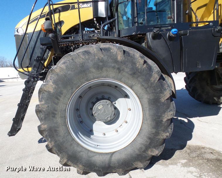 image for item DD1771 Ag-Chem RoGator RG1300 applicator