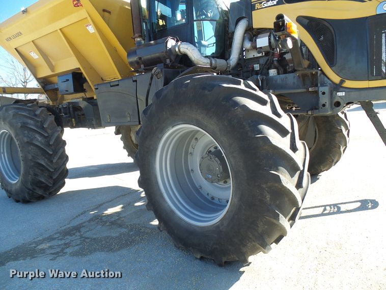 image for item DD1771 Ag-Chem RoGator RG1300 applicator