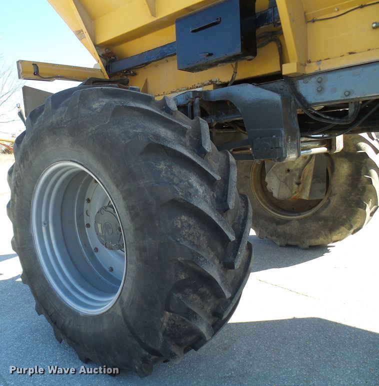 image for item DD1771 Ag-Chem RoGator RG1300 applicator