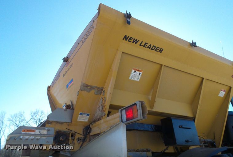 image for item DD1771 Ag-Chem RoGator RG1300 applicator