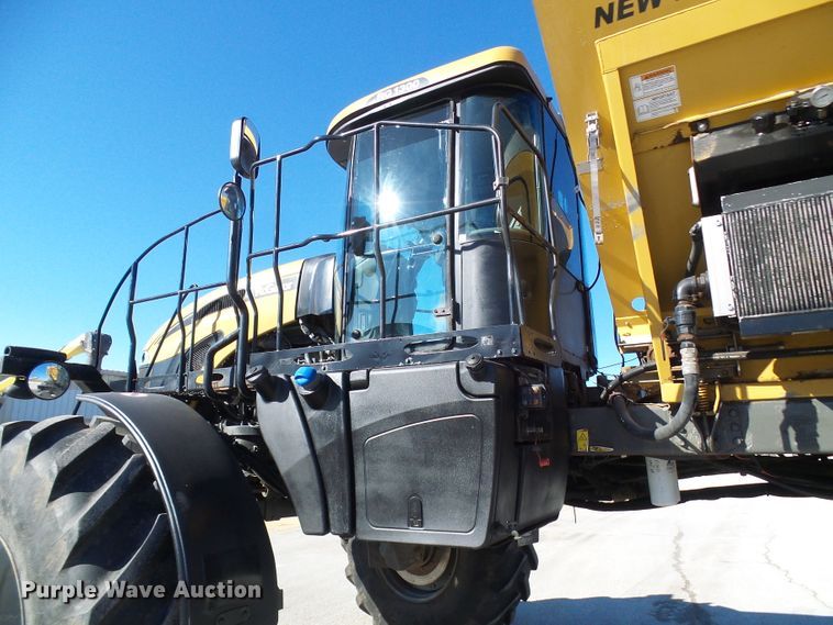 image for item DD1771 Ag-Chem RoGator RG1300 applicator