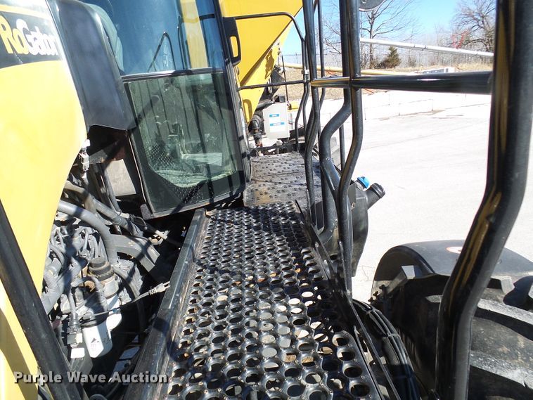 image for item DD1771 Ag-Chem RoGator RG1300 applicator