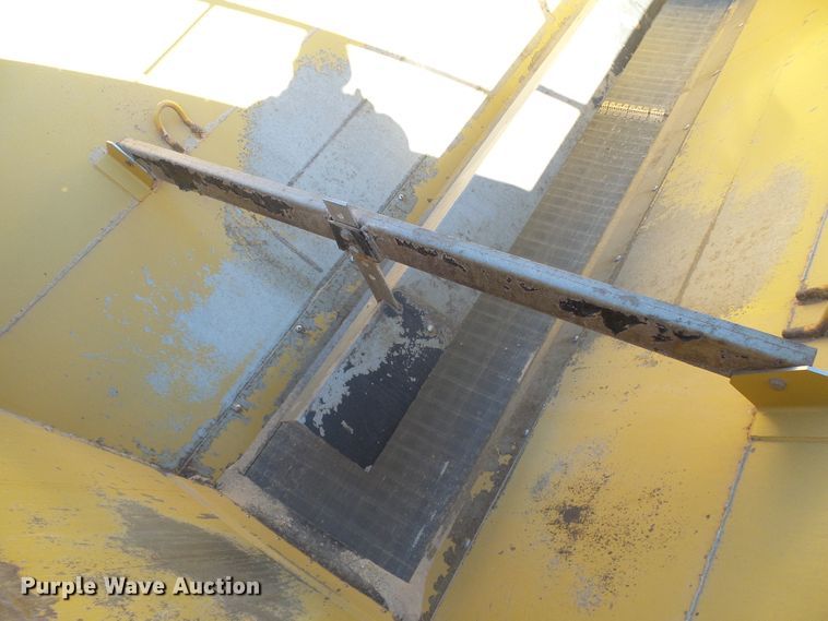 image for item DD1771 Ag-Chem RoGator RG1300 applicator