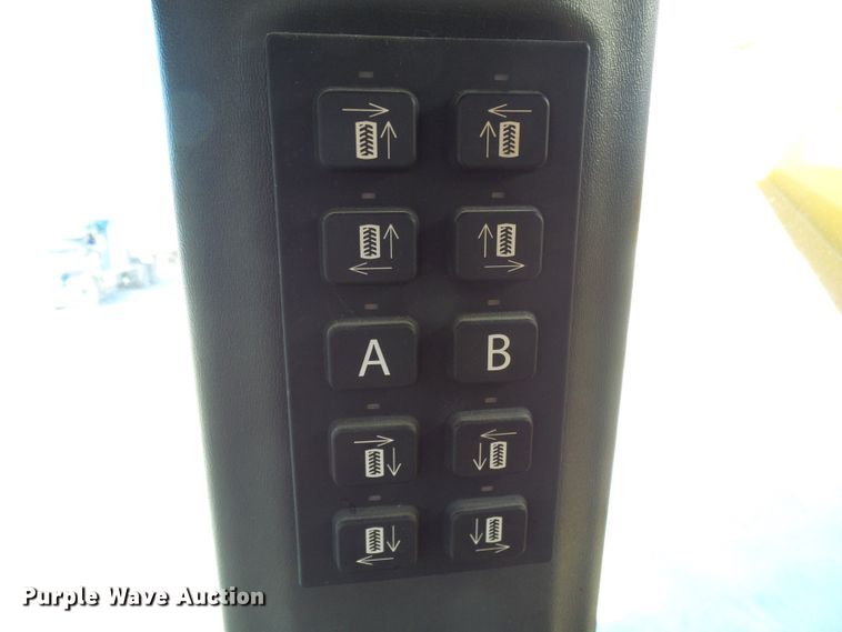 image for item DD1771 Ag-Chem RoGator RG1300 applicator