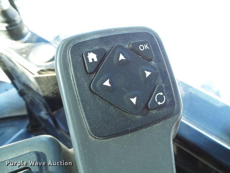 image for item DD1771 Ag-Chem RoGator RG1300 applicator