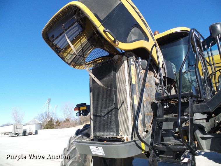 image for item DD1771 Ag-Chem RoGator RG1300 applicator