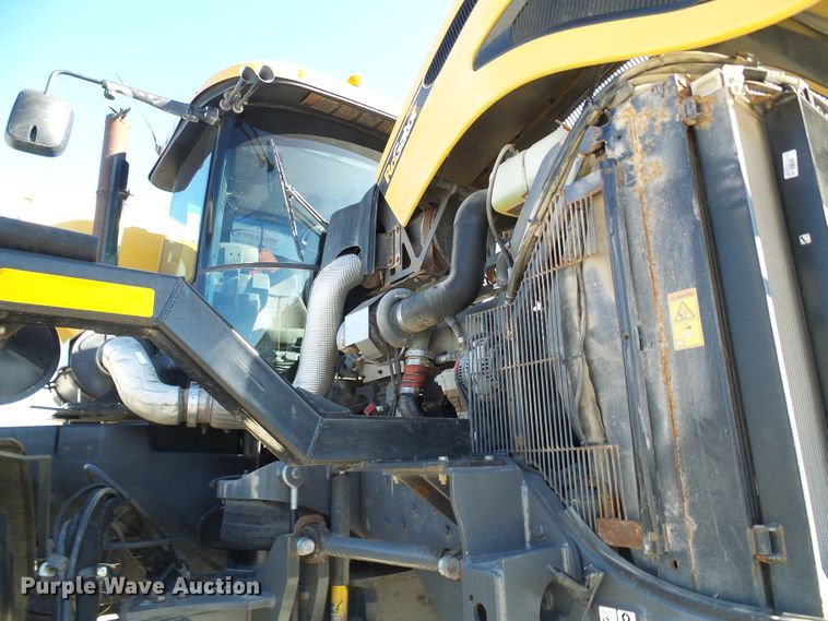 image for item DD1771 Ag-Chem RoGator RG1300 applicator