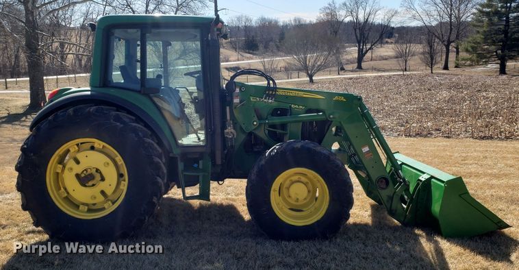 image for item DD2639 2009 John Deere 6430 Premium MFWD tractor