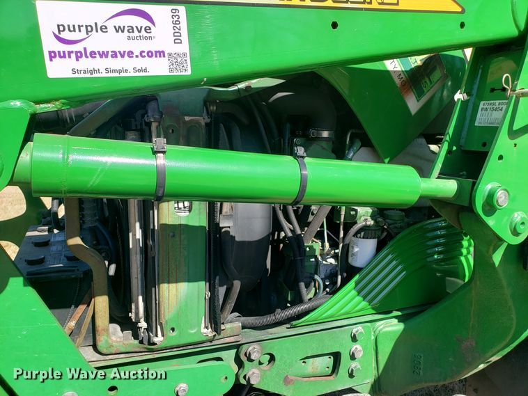 image for item DD2639 2009 John Deere 6430 Premium MFWD tractor