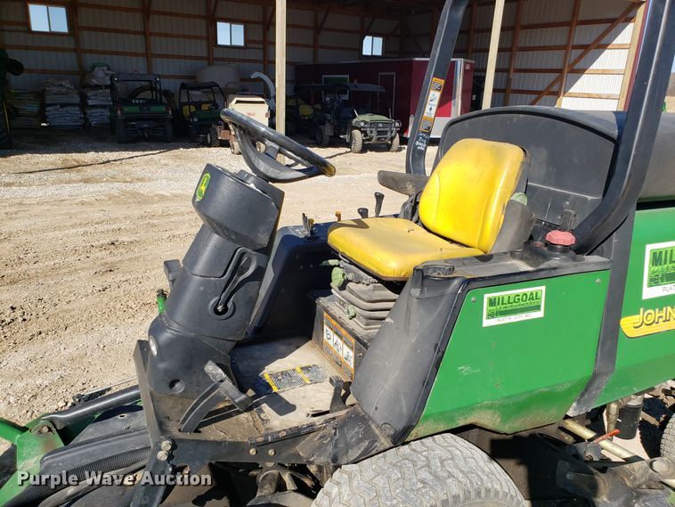 image for item DD2640 John Deere 1600 Turbo lawn mower