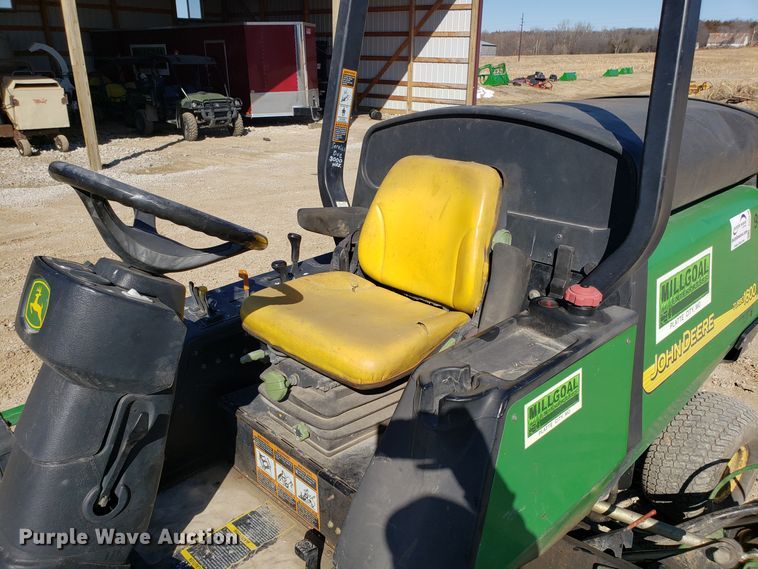 image for item DD2640 John Deere 1600 Turbo lawn mower