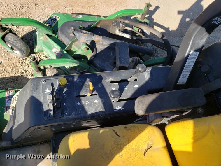 image for item DD2640 John Deere 1600 Turbo lawn mower