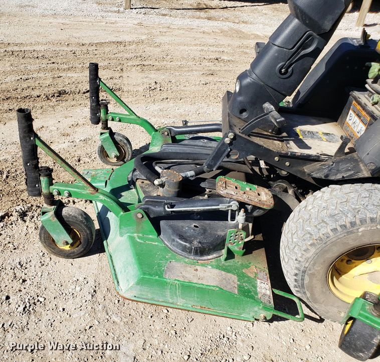 image for item DD2640 John Deere 1600 Turbo lawn mower