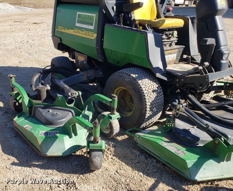 image for item DD2640 John Deere 1600 Turbo lawn mower