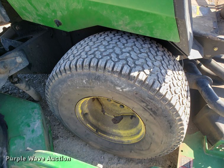 image for item DD2640 John Deere 1600 Turbo lawn mower