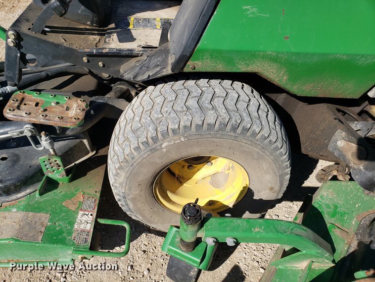 image for item DD2640 John Deere 1600 Turbo lawn mower