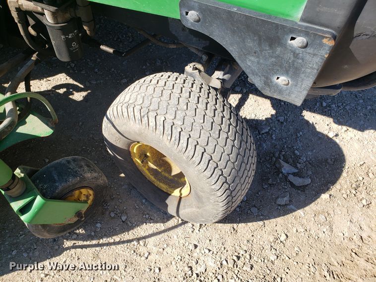 image for item DD2640 John Deere 1600 Turbo lawn mower