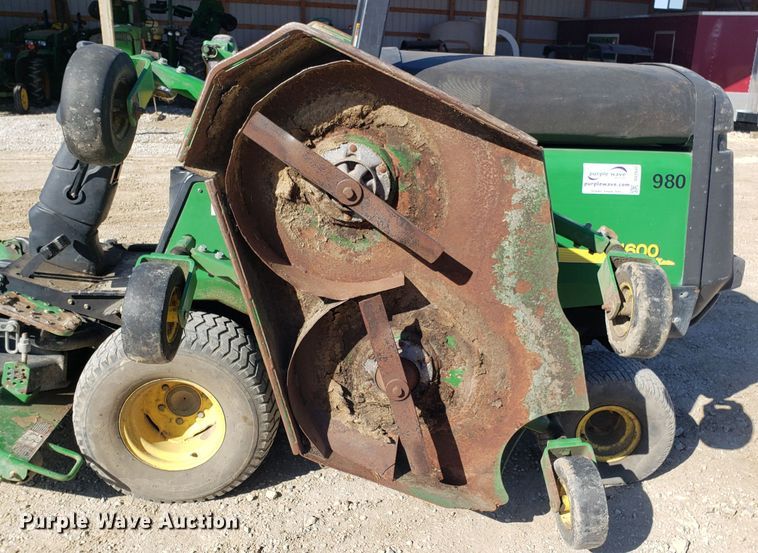 image for item DD2640 John Deere 1600 Turbo lawn mower